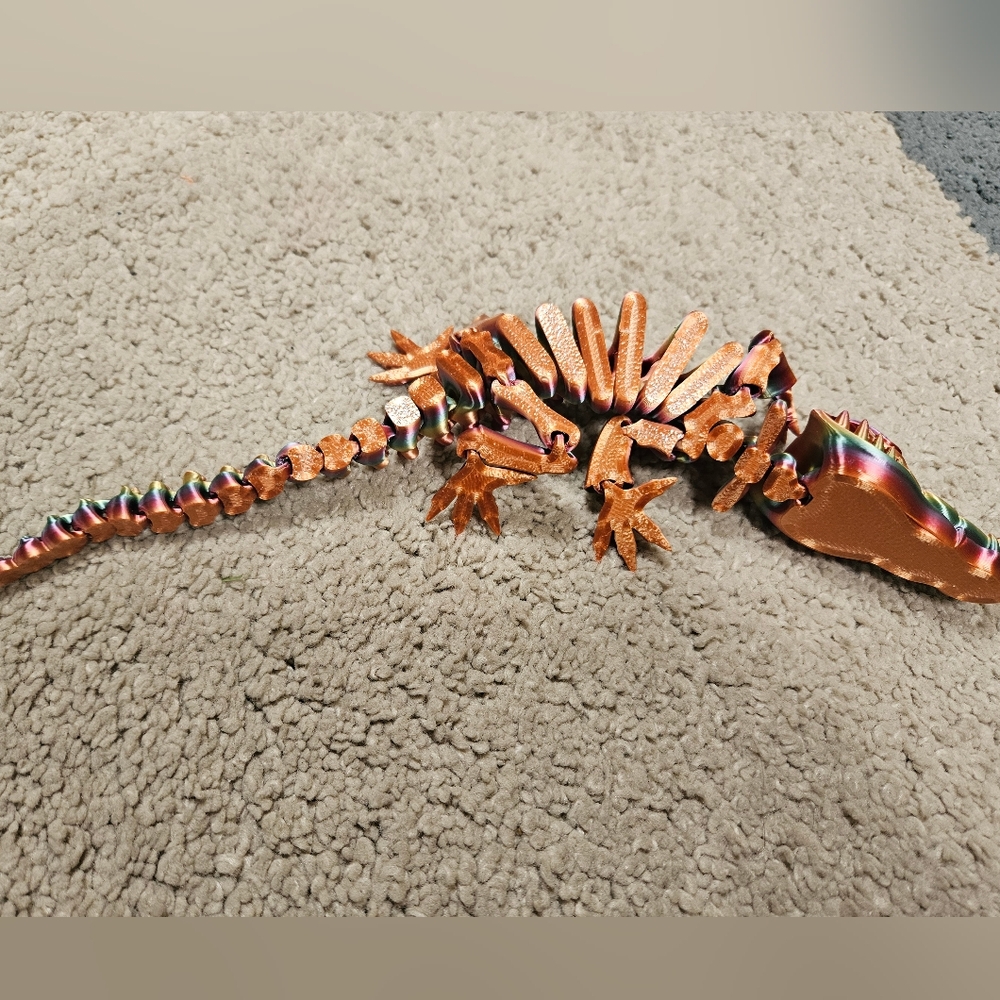 "Flexi" Crocodile with Top Hat Colorful 3D Printed Fidget Toy/ Figure - Picture 6 of 6